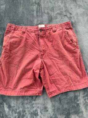 Aeropostale Men's Y2K Red Flat Front Chino Shorts Size 38